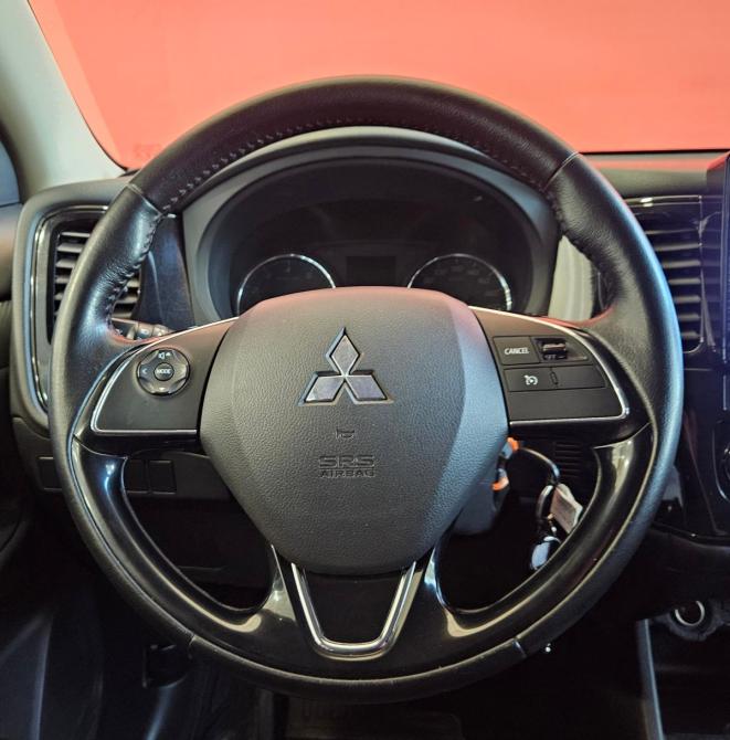 Mitsubishi Outlander III Рестайлинг 2 Вологда  - изображение 11