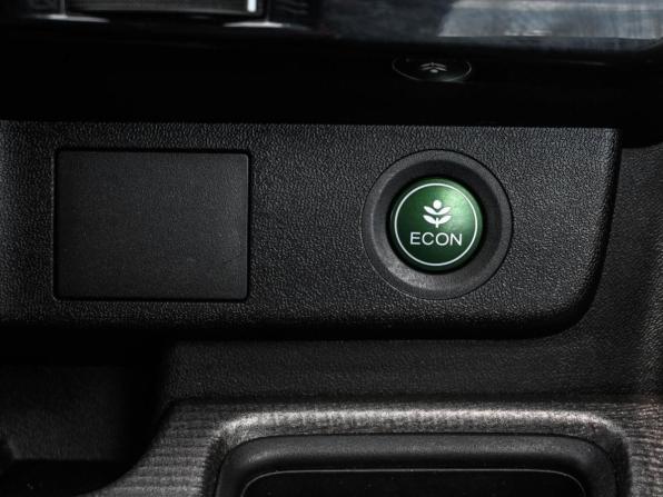 Honda Stepwgn V Рестайлинг с пробегом 2019 года, цена 2 049 000 рублей, 113778 км, минивэн, Автокод Объявления