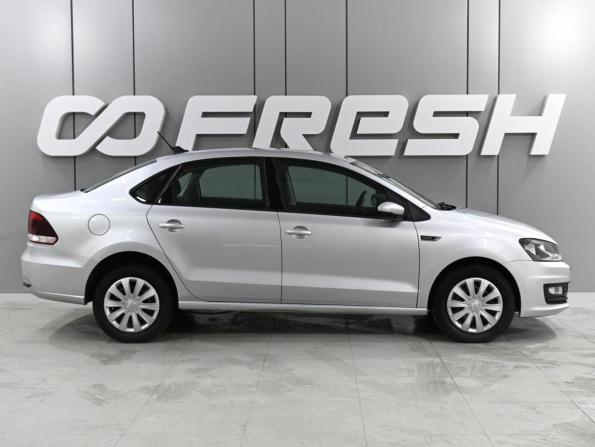 Volkswagen Polo V Рестайлинг с пробегом 2018 года, цена 1 365 000 рублей, 89060 км, седан, Автокод Объявления