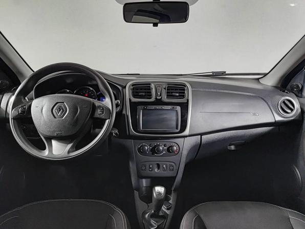 Renault Logan II с пробегом 2015 года, цена 650 000 рублей, 169230 км, седан, Автокод Объявления