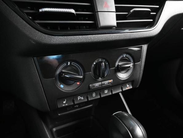 Volkswagen Polo VI с пробегом 2022 года, цена 1 649 000 рублей, 88990 км, лифтбек, Автокод Объявления