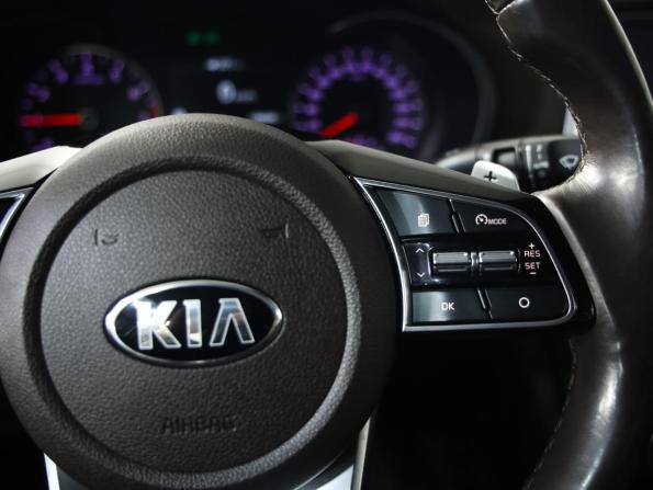 Kia Optima IV Рестайлинг с пробегом 2018 года, цена 1 689 000 рублей, 199697 км, седан, Автокод Объявления