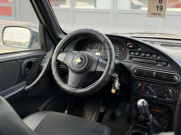 Chevrolet Niva I Рестайлинг с пробегом 2013 года, цена 765 000 рублей, 81777 км, внедорожник, Автокод Объявления