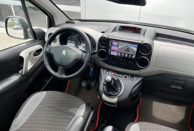 Peugeot Partner II Рестайлинг с пробегом 2012 года, цена 750 000 рублей, 235451 км, компактвэн, Автокод Объявления