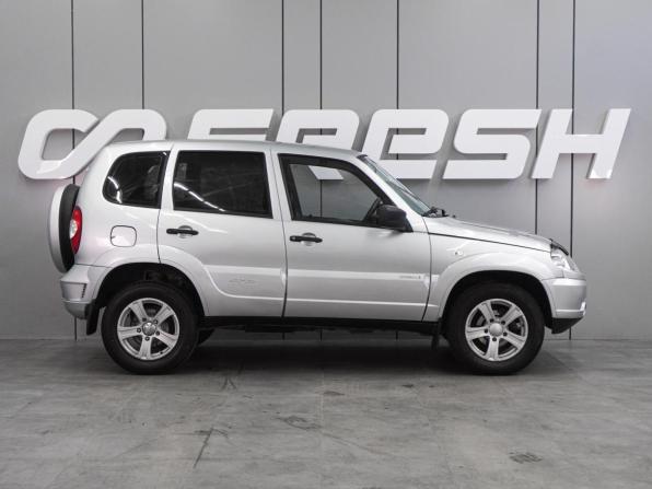 Chevrolet Niva I Рестайлинг с пробегом 2013 года, цена 484 000 рублей, 165350 км, внедорожник, Автокод Объявления