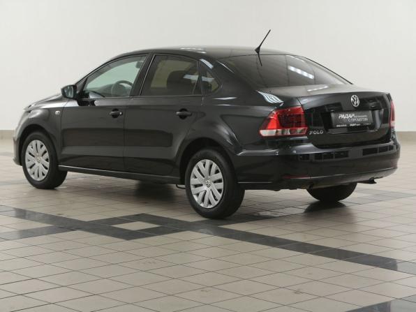 Volkswagen Polo V Рестайлинг с пробегом 2015 года, цена 1 035 000 рублей, 63500 км, седан, Автокод Объявления