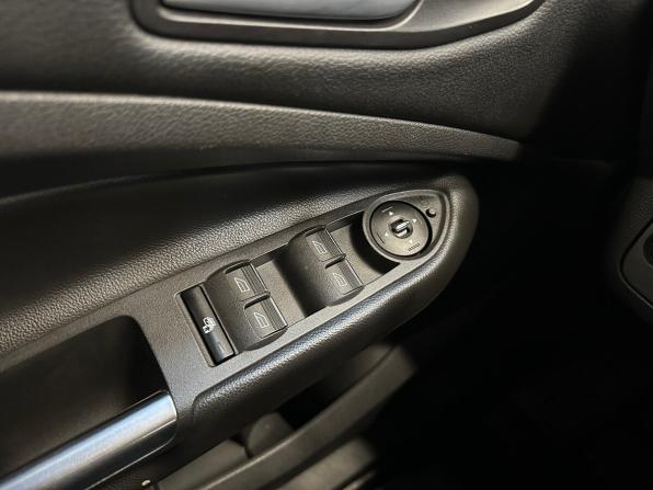 Ford Kuga II с пробегом 2013 года, цена 975 000 рублей, 249456 км, внедорожник, Автокод Объявления