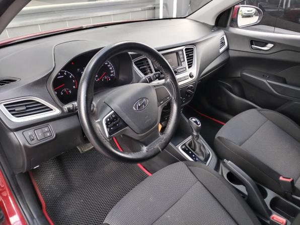Hyundai Solaris II с пробегом 2019 года, цена 1 370 000 рублей, 114000 км, седан, Автокод Объявления