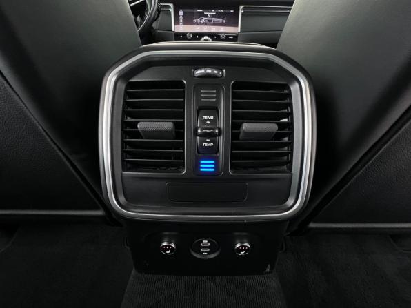 Porsche Macan I Рестайлинг 2 с пробегом 2022 года, цена 7 150 000 рублей, 55295 км, внедорожник, Автокод Объявления