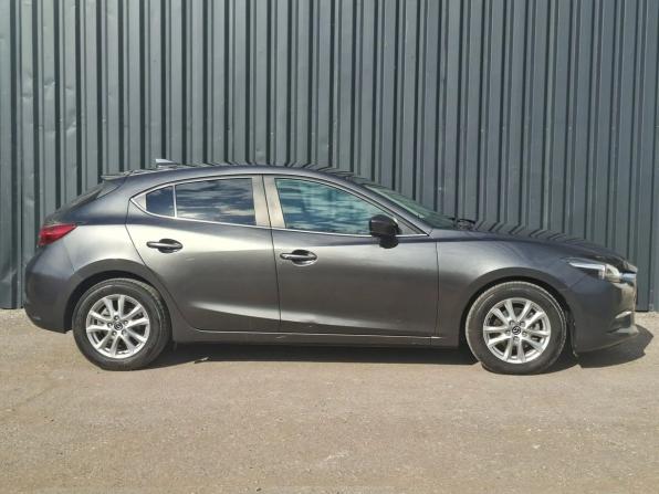 Mazda Axela III Рестайлинг с пробегом 2018 года, цена 1 500 000 рублей, 83414 км, хэтчбек, Автокод Объявления