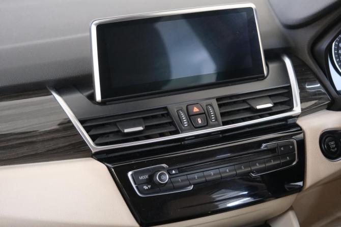 BMW 2 серии Active Tourer F45 с пробегом 2016 года, цена 1 629 000 рублей, 104000 км, компактвэн, Автокод Объявления