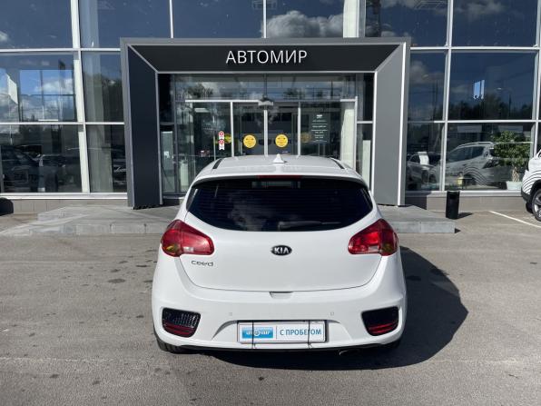 Kia Ceed II Рестайлинг с пробегом 2017 года, цена 1 410 000 рублей, 96256 км, хэтчбек, Автокод Объявления
