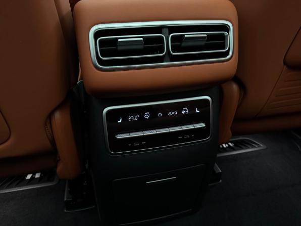 Li Auto (Lixiang) L7 I с пробегом 2023 года, цена 5 485 000 рублей, 33892 км, внедорожник, Автокод Объявления