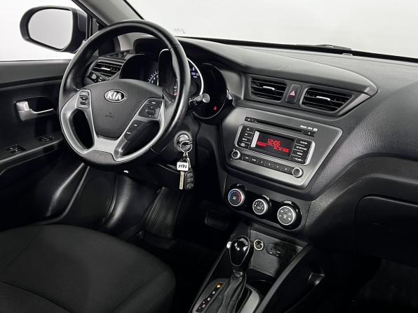 Kia Rio III Рестайлинг с пробегом 2015 года, цена 1 100 000 рублей, 150851 км, седан, Автокод Объявления