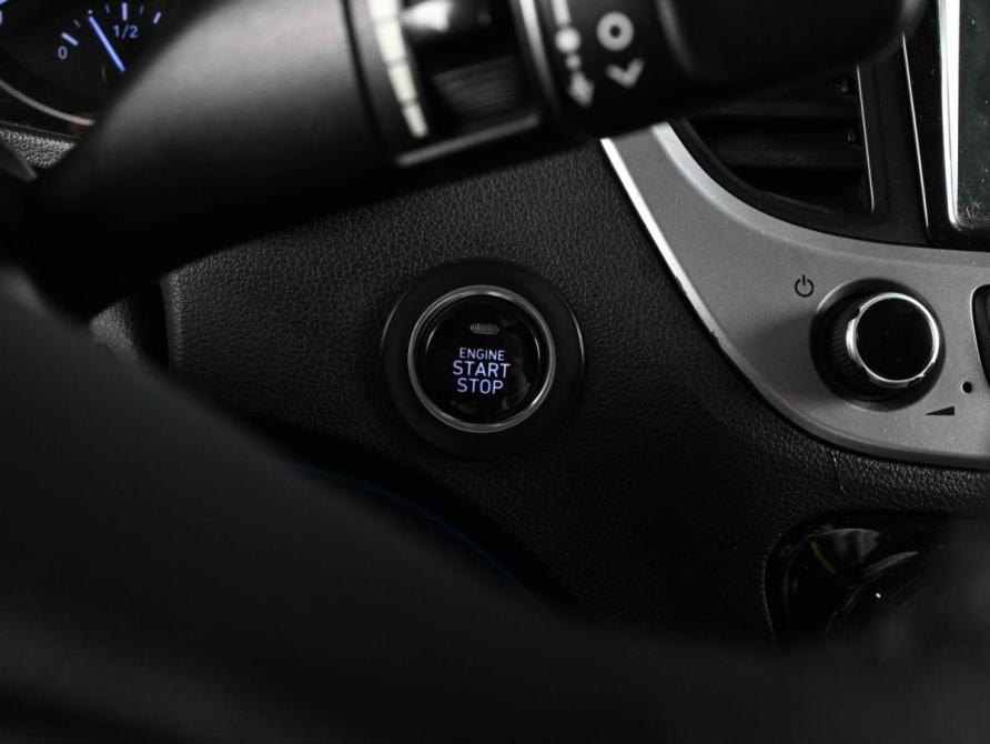 Hyundai Solaris II Ростов-на-Дону  - изображение 16