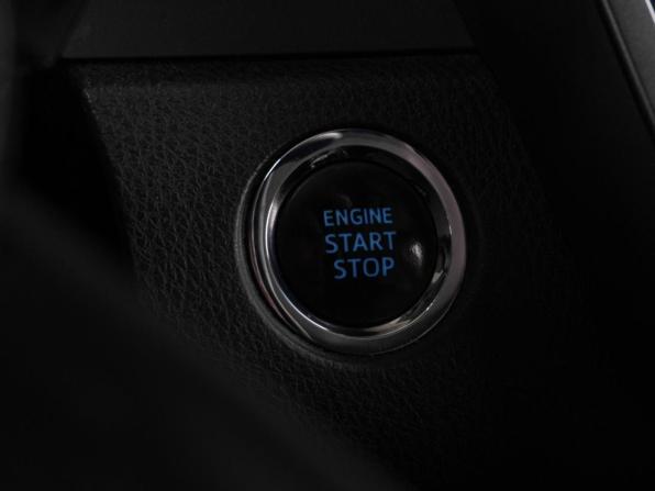 Toyota Camry VIII (XV70) с пробегом 2019 года, цена 2 799 000 рублей, 100121 км, седан, Автокод Объявления