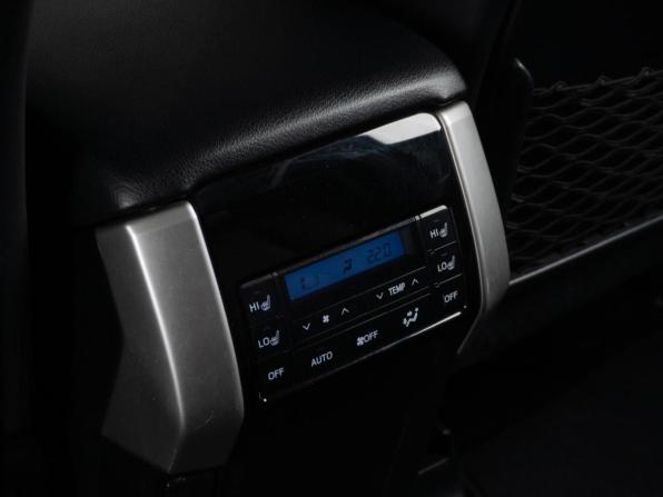 Toyota Land Cruiser Prado 150 Series Рестайлинг 2 с пробегом 2019 года, цена 5 879 000 рублей, 184028 км, внедорожник, Автокод Объявления