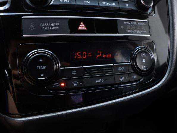 Mitsubishi Outlander III Рестайлинг 3 с пробегом 2020 года, цена 2 197 000 рублей, 115597 км, внедорожник, Автокод Объявления