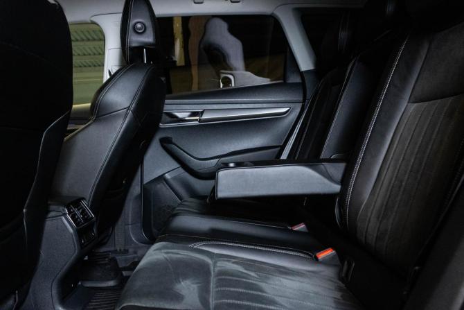 Skoda Karoq I с пробегом 2021 года, цена 2 149 000 рублей, 128548 км, внедорожник, Автокод Объявления