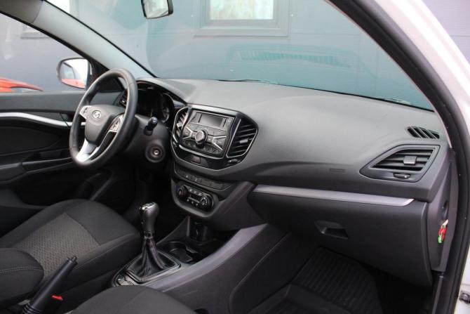 Lada (ВАЗ) Vesta I с пробегом 2018 года, цена 875 000 рублей, 93756 км, седан, Автокод Объявления
