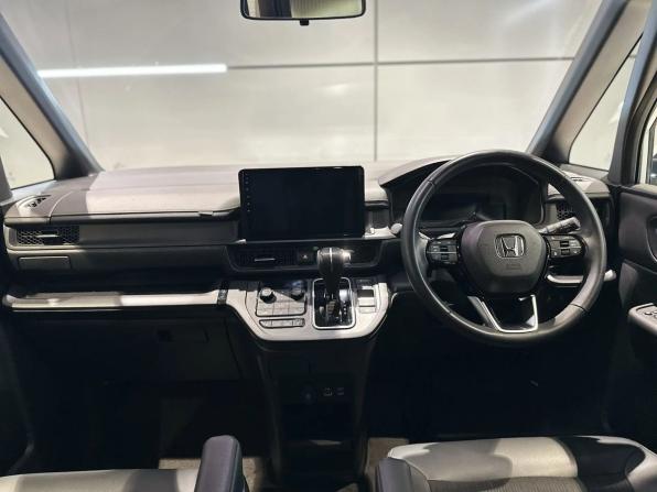 Honda Stepwgn VI с пробегом 2024 года, цена 3 150 000 рублей, 24000 км, минивэн, Автокод Объявления