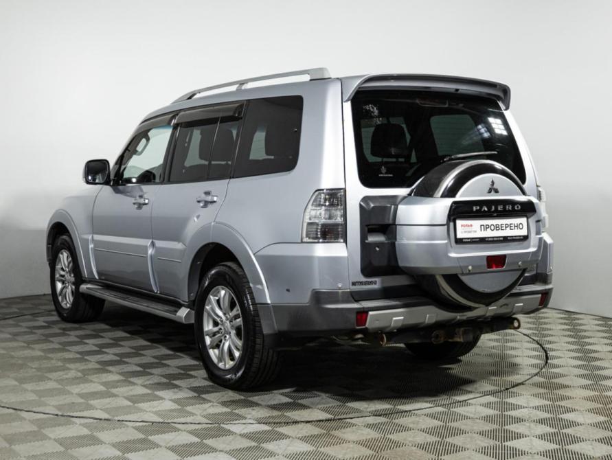 Mitsubishi Pajero IV Санкт-Петербург  - изображение 8