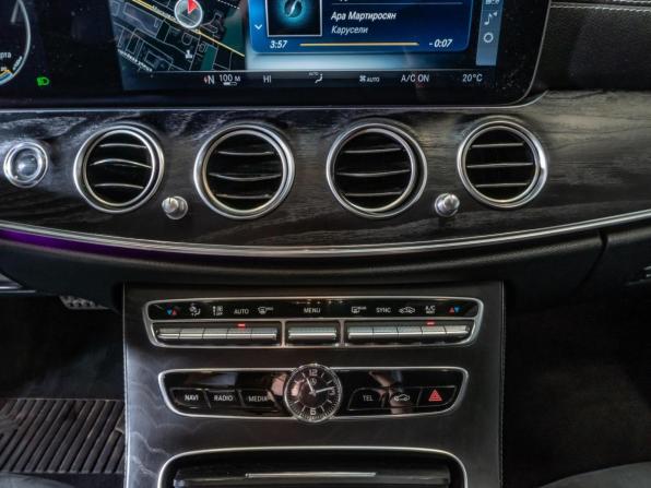Mercedes-Benz E-Класс V (W213 S213 C238) с пробегом 2017 года, цена 2 495 000 рублей, 152643 км, седан, Автокод Объявления