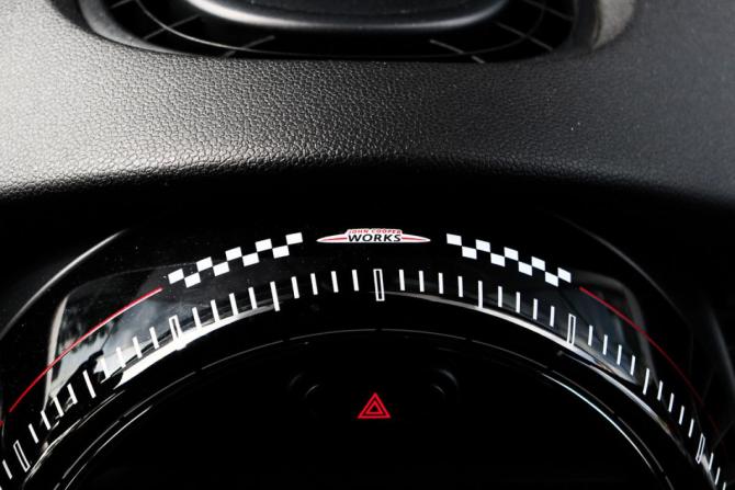 Mini Hatch III (F55/F56) с пробегом 2016 года, цена 2 399 000 рублей, 57120 км, хэтчбек, Автокод Объявления