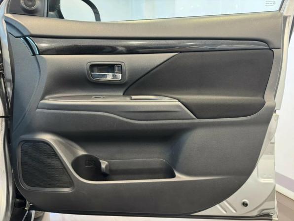 Mitsubishi Outlander III Рестайлинг 3 с пробегом 2019 года, цена 2 340 000 рублей, 80004 км, внедорожник, Автокод Объявления