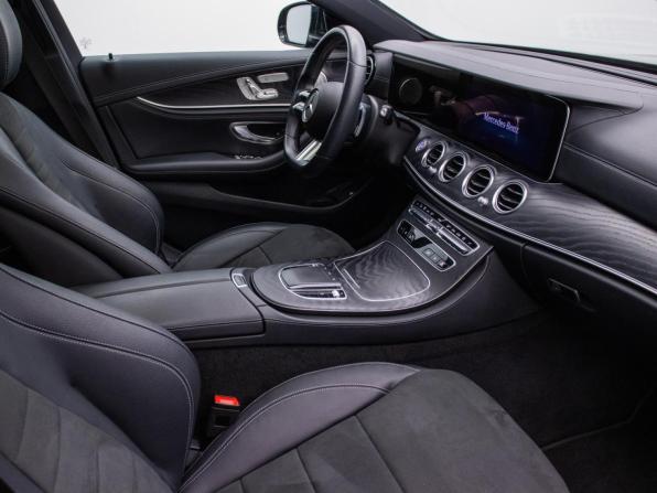 Mercedes-Benz E-Класс V (W213 S213 C238) Рестайлинг с пробегом 2021 года, цена 4 864 000 рублей, 48300 км, седан, Автокод Объявления