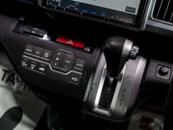 Honda Stepwgn IV Рестайлинг с пробегом 2013 года, цена 1 580 000 рублей, 229114 км, минивэн, Автокод Объявления