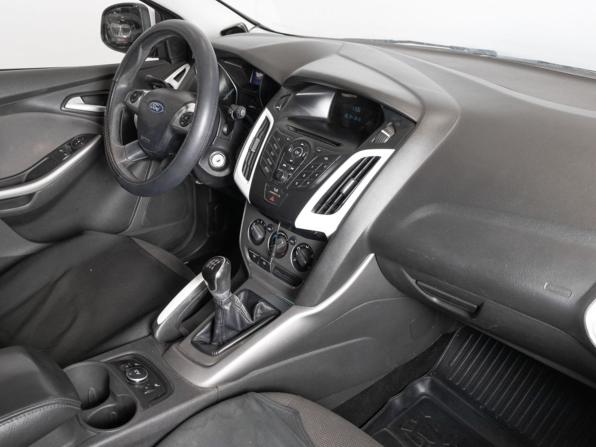 Ford Focus III с пробегом 2012 года, цена 560 000 рублей, 237800 км, хэтчбек, Автокод Объявления
