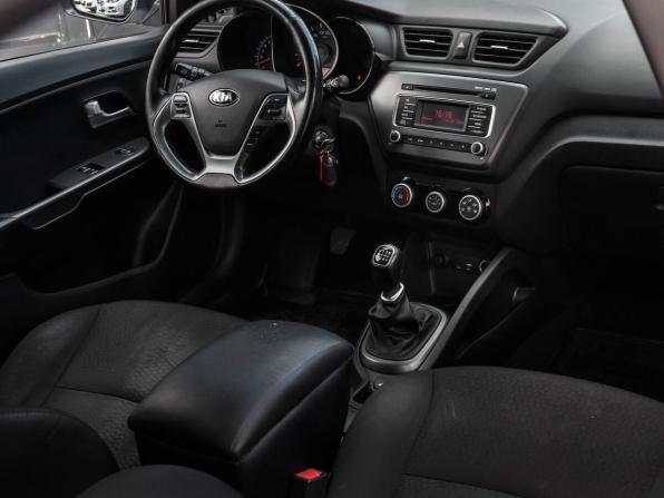 Kia Rio III Рестайлинг с пробегом 2015 года, цена 860 000 рублей, 245111 км, седан, Автокод Объявления