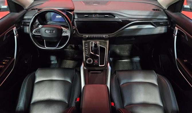 Geely Atlas Pro с пробегом 2023 года, цена 1 990 000 рублей, 82261 км, внедорожник, Автокод Объявления