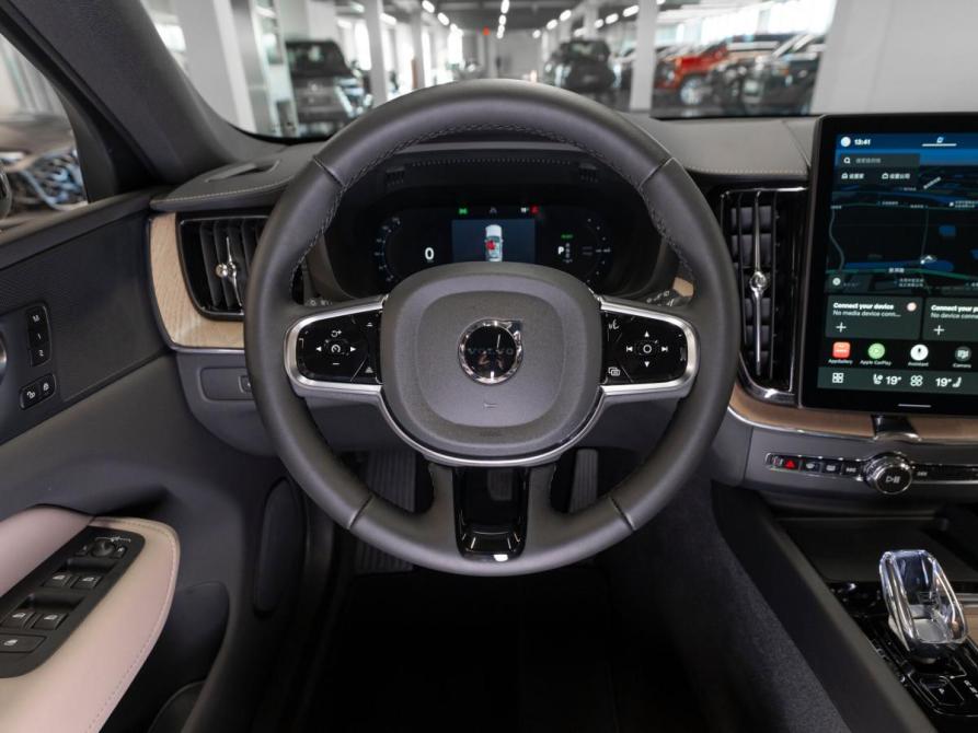 Volvo XC60 II Рестайлинг 2 Москва  - изображение 14
