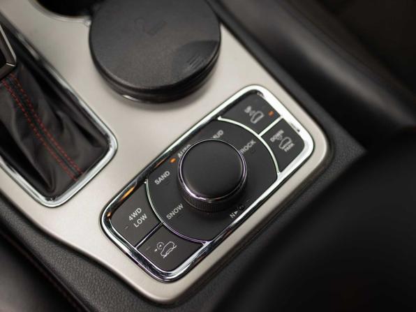 Jeep Grand Cherokee IV (WK2) Рестайлинг с пробегом 2018 года, цена 4 045 000 рублей, 103017 км, внедорожник, Автокод Объявления