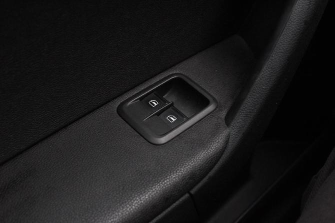 Skoda Yeti I Рестайлинг с пробегом 2017 года, цена 1 769 000 рублей, 88333 км, внедорожник, Автокод Объявления