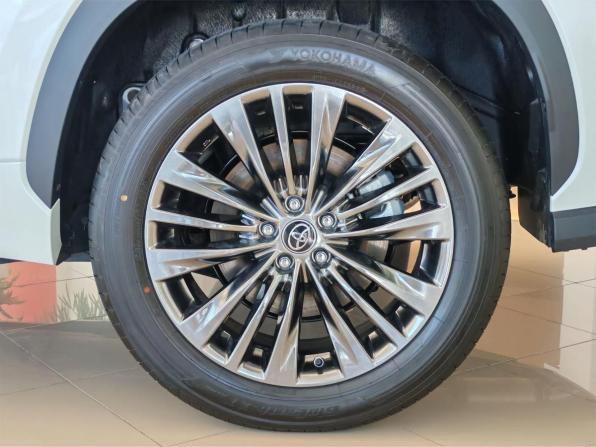 Toyota Highlander IV (XU70) с пробегом 2025 года, цена 6 150 000 рублей, 15 км, внедорожник, Автокод Объявления