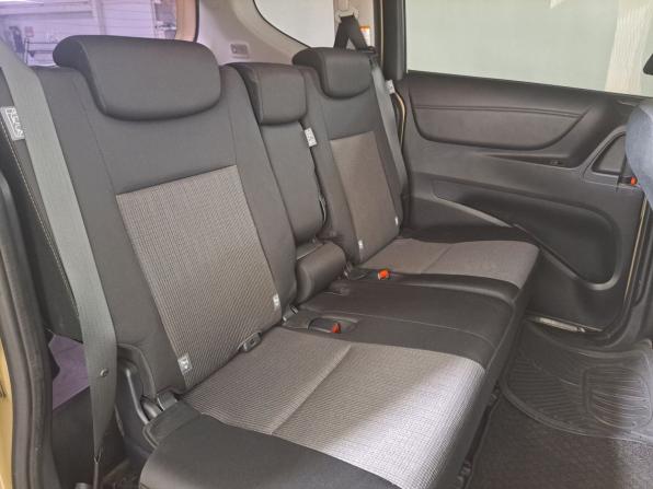 Toyota Sienta II Рестайлинг с пробегом 2019 года, цена 1 360 000 рублей, 126893 км, компактвэн, Автокод Объявления