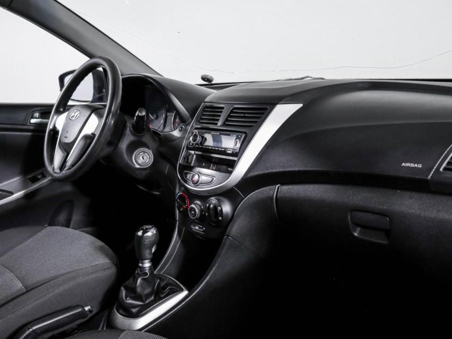 Hyundai Solaris I Москва  - изображение 9