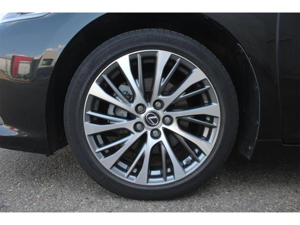 Lexus ES VII с пробегом 2019 года, цена 3 440 000 рублей, 106524 км, седан, Автокод Объявления