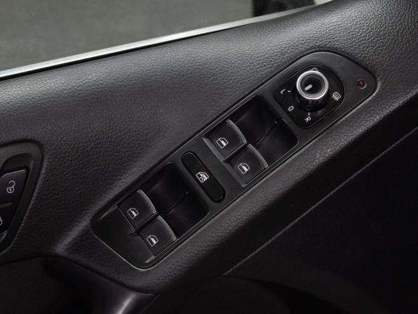 Volkswagen Tiguan I Рестайлинг с пробегом 2011 года, цена 1 380 000 рублей, 226860 км, внедорожник, Автокод Объявления