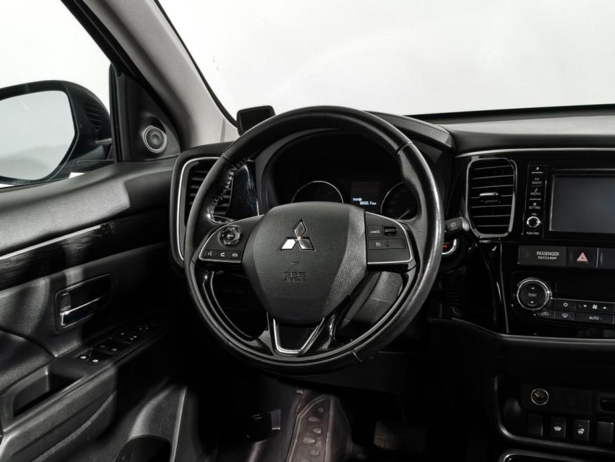 Mitsubishi Outlander III Рестайлинг 2 Санкт-Петербург  - изображение 15