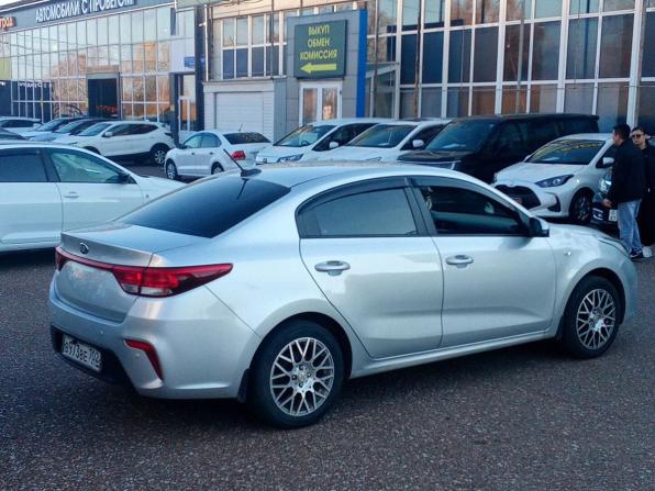 Kia Rio IV с пробегом 2018 года, цена 1 245 000 рублей, 169081 км, седан, Автокод Объявления