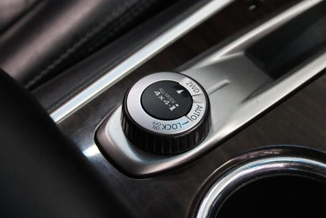 Nissan Pathfinder IV с пробегом 2015 года, цена 1 695 950 рублей, 227756 км, внедорожник, Автокод Объявления