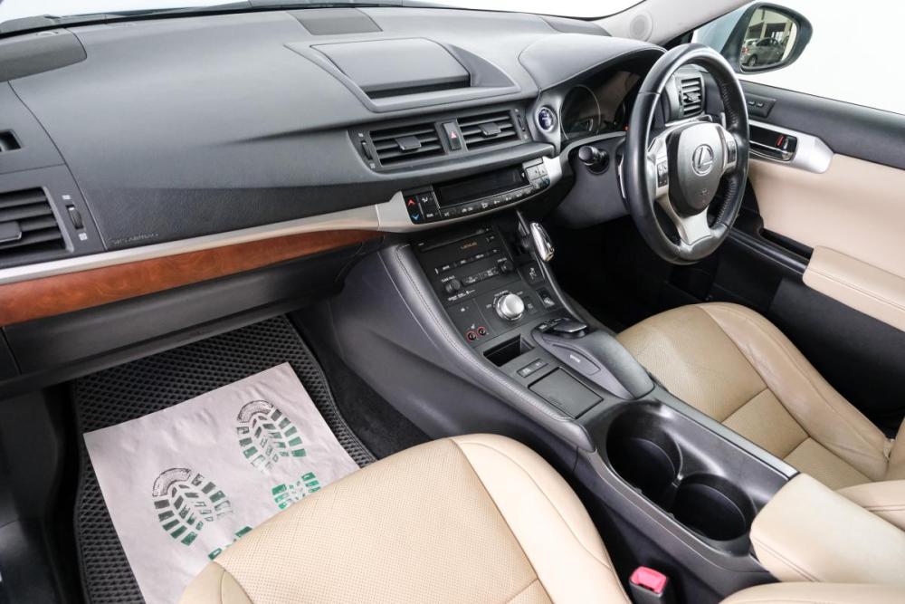 Lexus CT I Красноярск  - изображение 13
