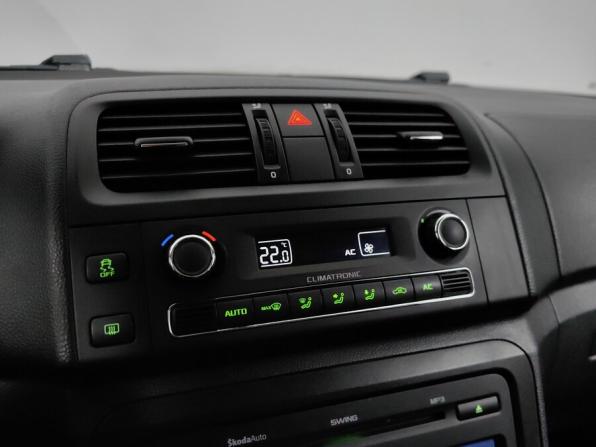 Skoda Fabia II Рестайлинг с пробегом 2011 года, цена 728 000 рублей, 110000 км, хэтчбек, Автокод Объявления
