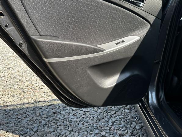 Hyundai Solaris I с пробегом 2012 года, цена 699 000 рублей, 186000 км, хэтчбек, Автокод Объявления