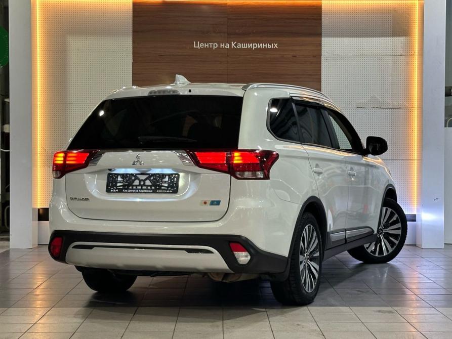 Mitsubishi Outlander III Рестайлинг 3 Челябинск  - изображение 4