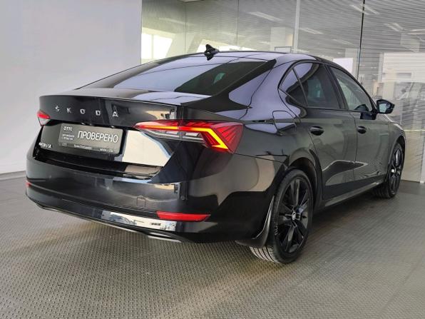 Skoda Octavia IV (A8) с пробегом 2021 года, цена 2 520 000 рублей, 89743 км, лифтбек, Автокод Объявления